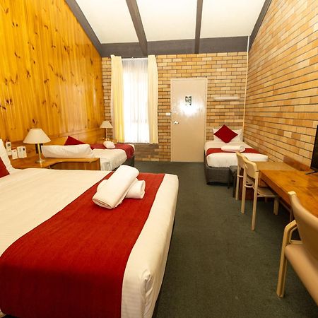All Travellers Motor Inn Coonabarabran Eksteriør billede