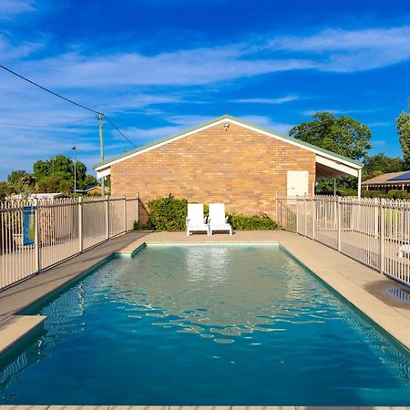 All Travellers Motor Inn Coonabarabran Eksteriør billede