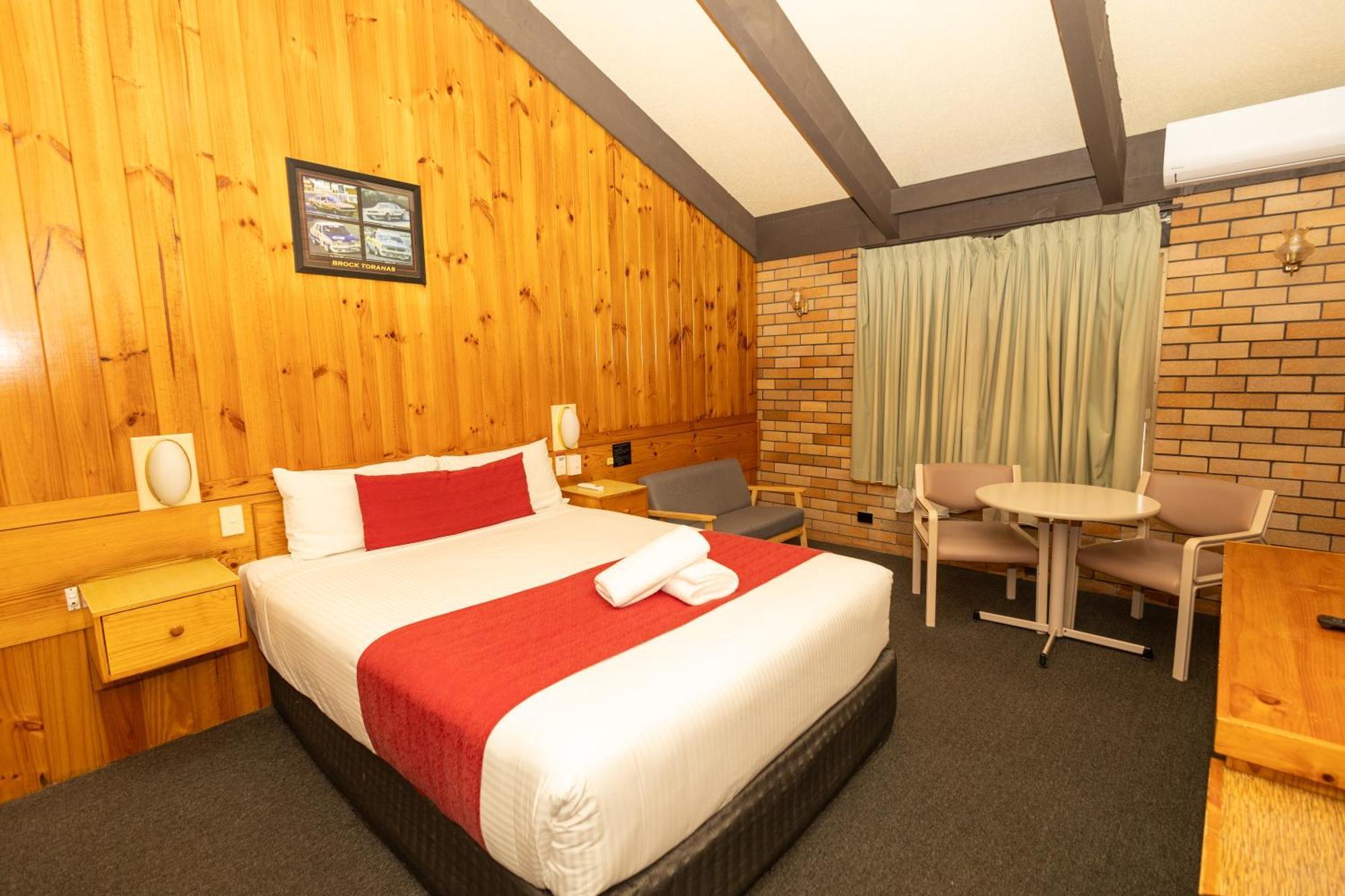 All Travellers Motor Inn Coonabarabran Eksteriør billede