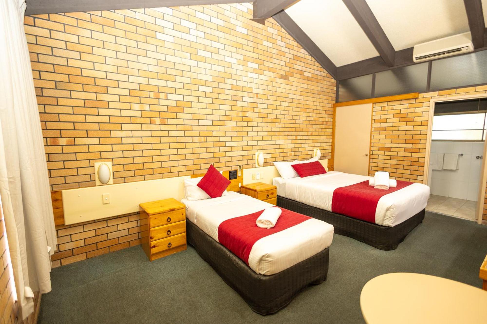 All Travellers Motor Inn Coonabarabran Eksteriør billede