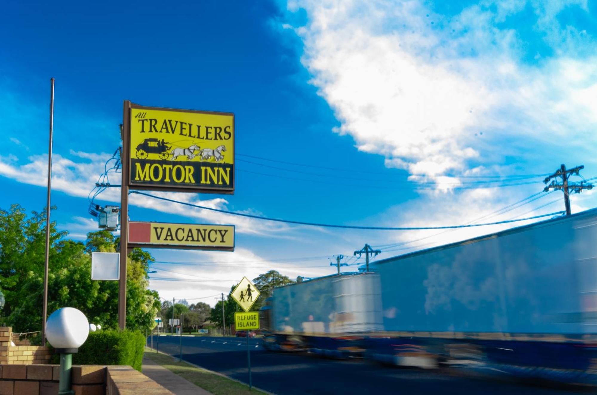 All Travellers Motor Inn Coonabarabran Eksteriør billede