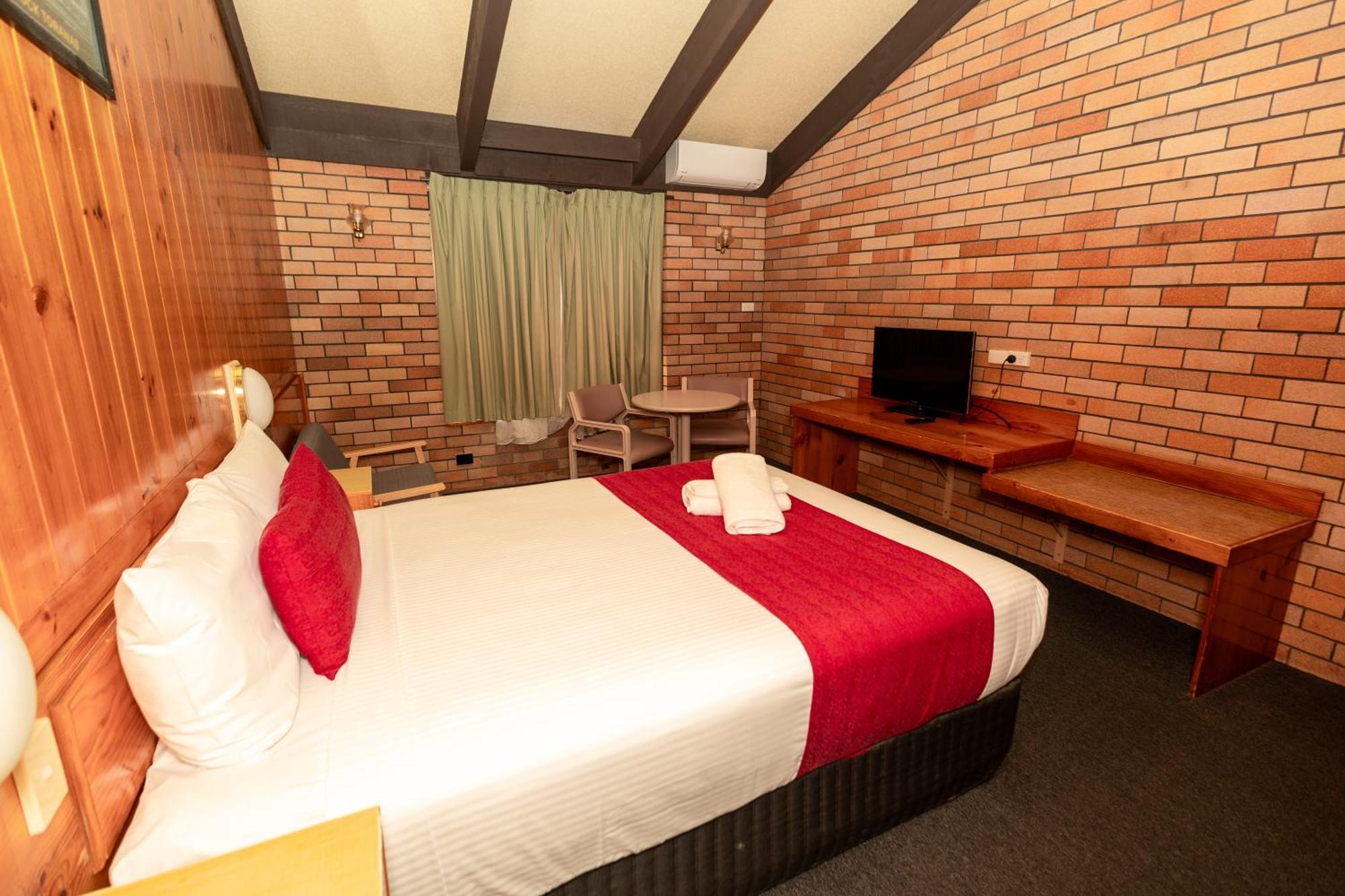 All Travellers Motor Inn Coonabarabran Eksteriør billede