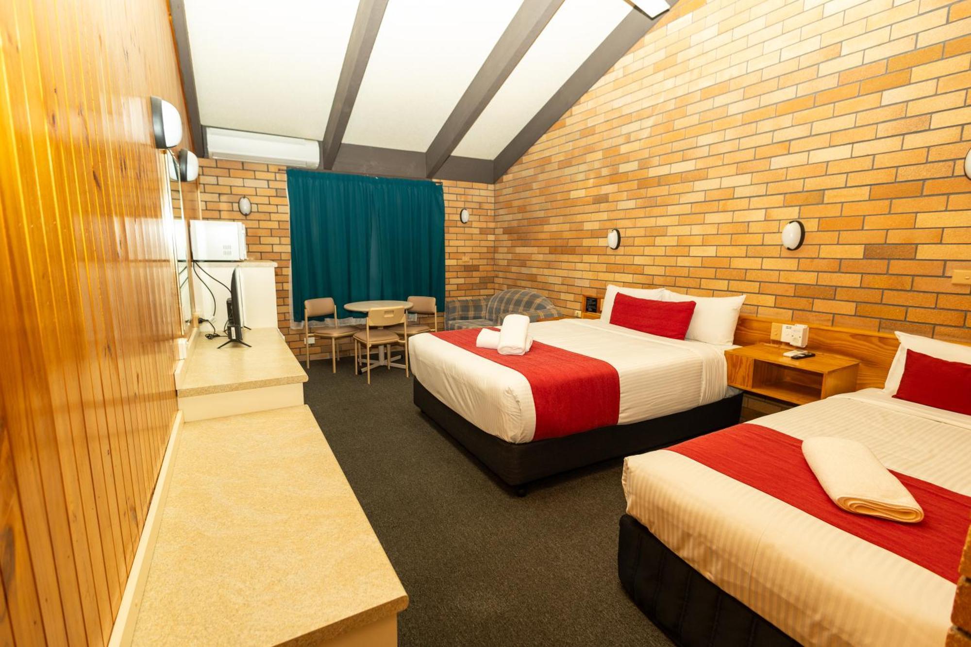 All Travellers Motor Inn Coonabarabran Eksteriør billede