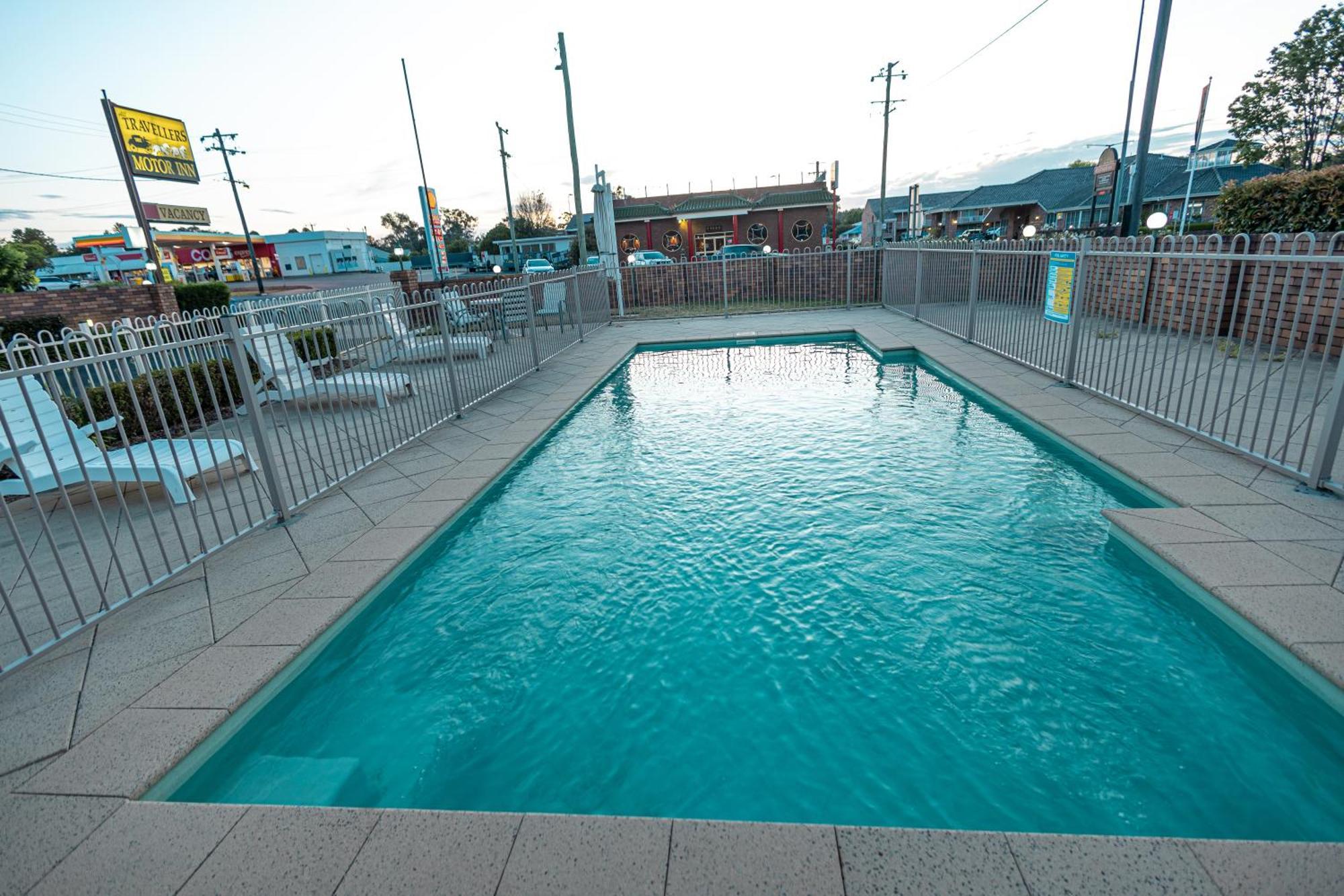 All Travellers Motor Inn Coonabarabran Eksteriør billede